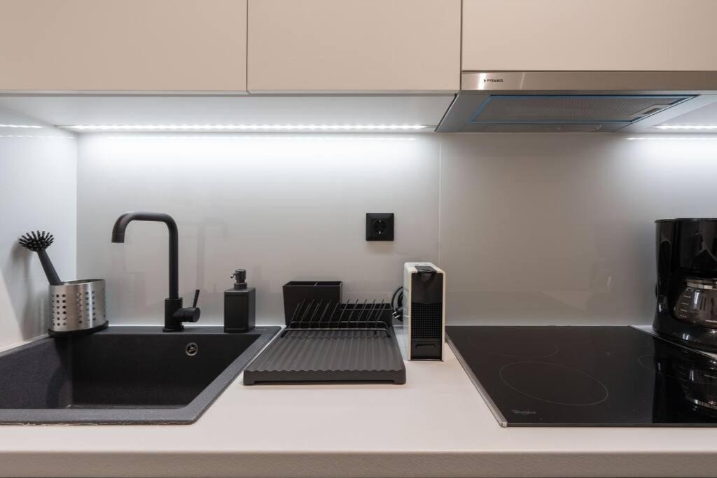 Urban Casa Apartment Атина Екстериор снимка