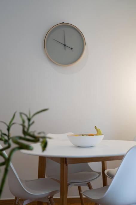 Urban Casa Apartment Атина Екстериор снимка